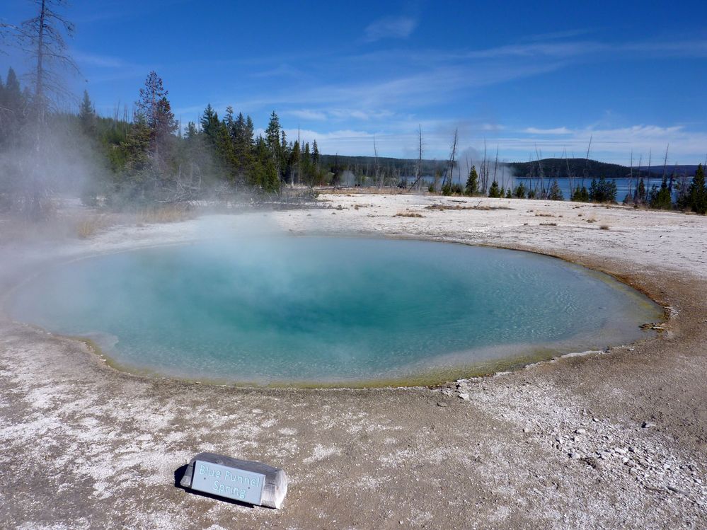 Yellowstone West Thumb Area (41).JPG